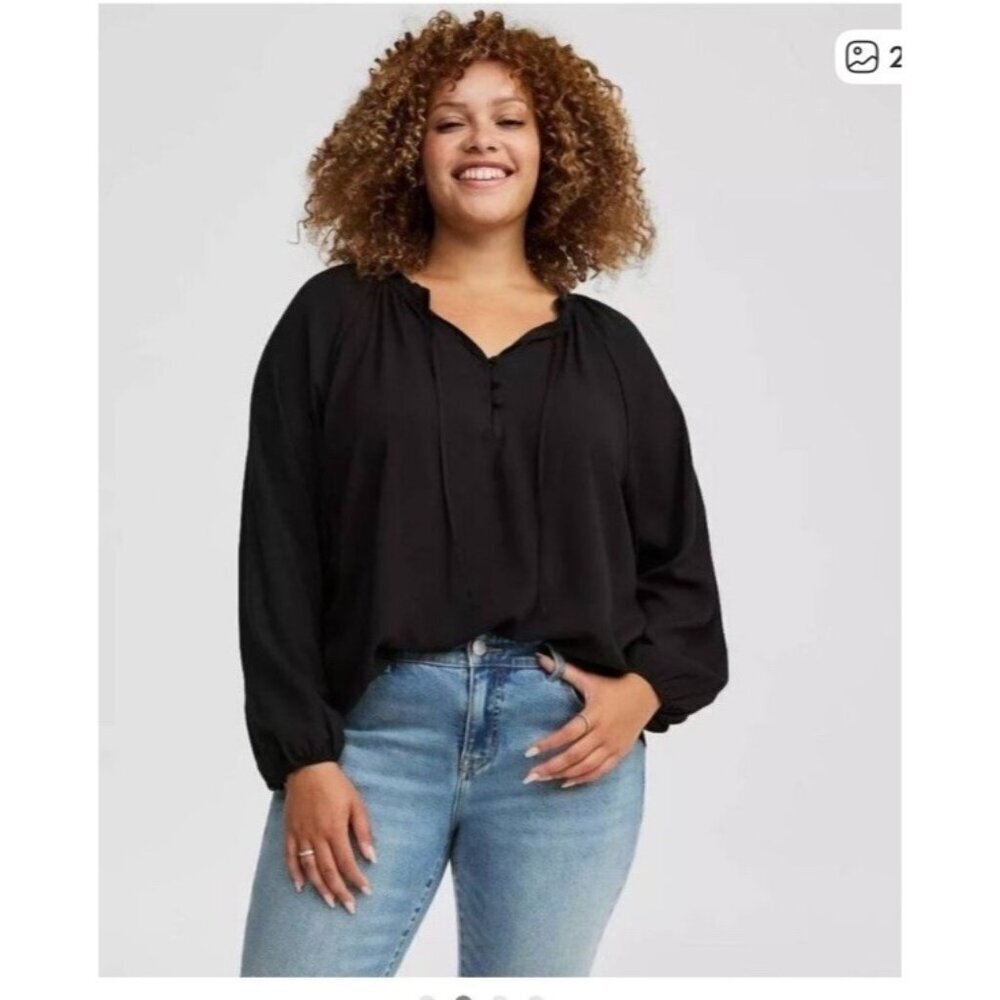 Women’s Torrid Challis Tie Front Blouse Deep Black Size 1x NWT